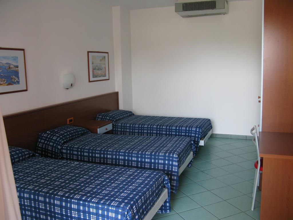 Residence Florida Caorle Ruang foto